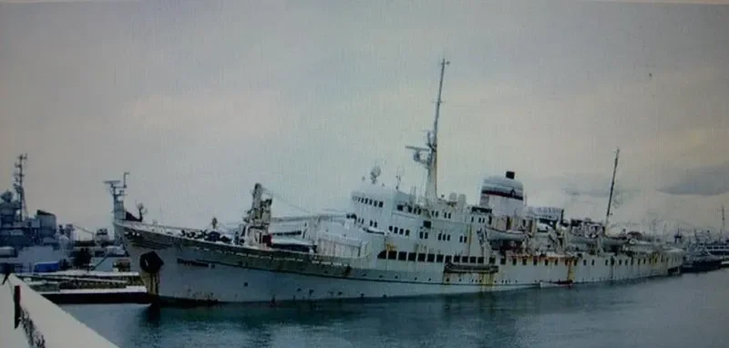 EKATERINA II Passenger Ship IMO 5109019 photo 2
