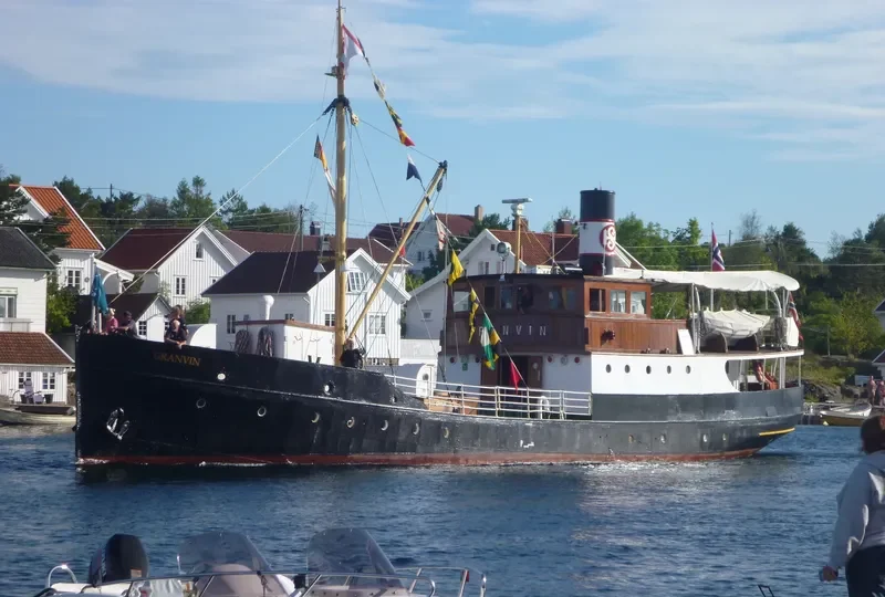GRANVIN Passenger Ship IMO 5135159 photo 2