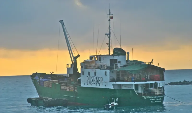 VIRGEN DE MONSERRATE Passenger Ship IMO 5137547 photo 2