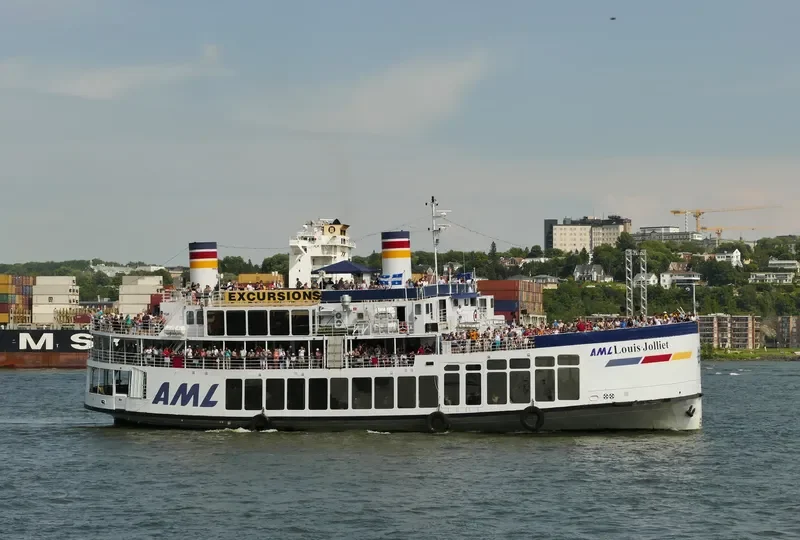 LOUIS JOLLIET Passenger Ship IMO 5212749 photo 3