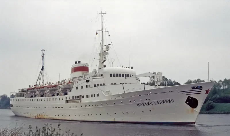 MIKHAIL KALININ Passenger Ship IMO 5234917 photo 3