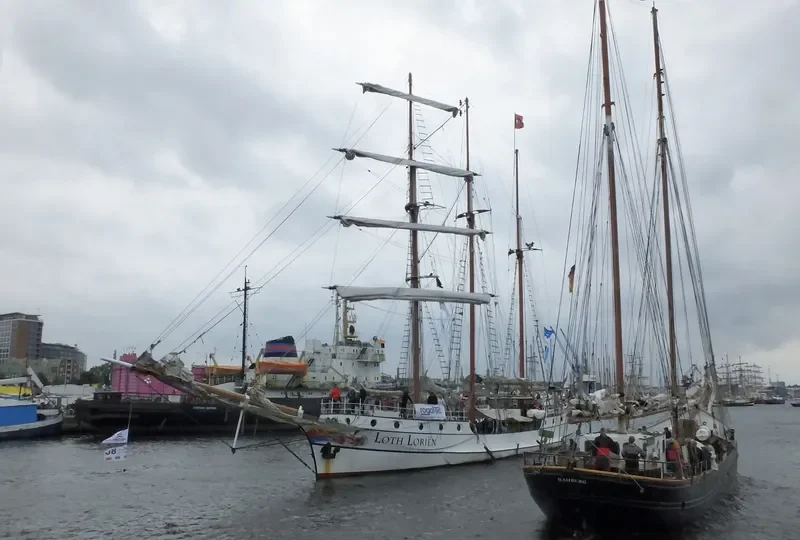 LOTH LORIEN Passenger Ship IMO 5254151