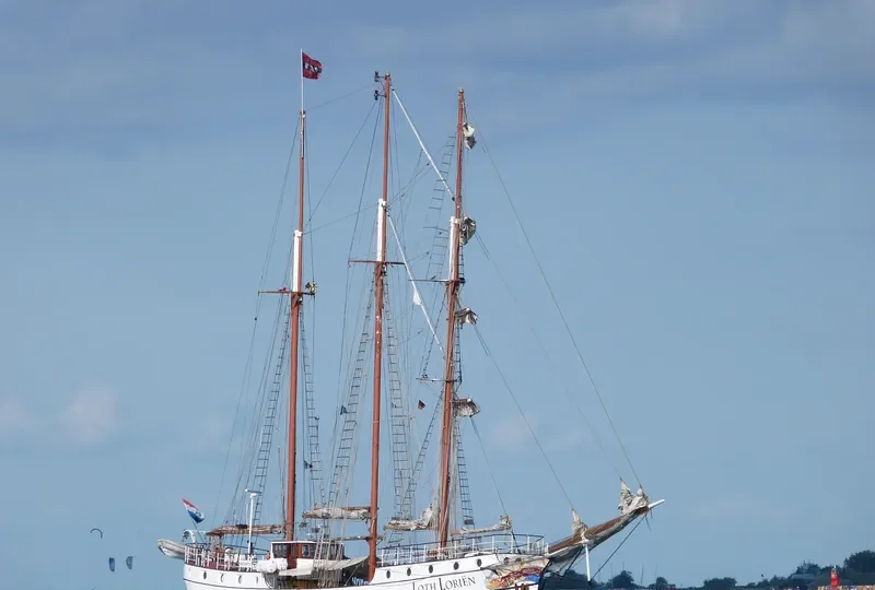 LOTH LORIEN Passenger Ship IMO 5254151 photo 6