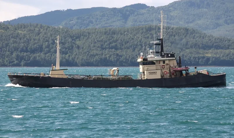 TONNY Tanker IMO 5262263 photo 2