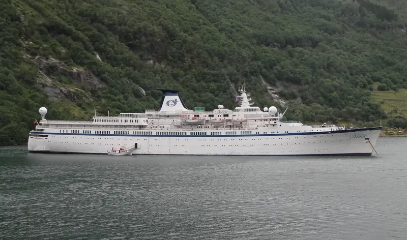 LISBOA Passenger Ship IMO 5282483 photo 9