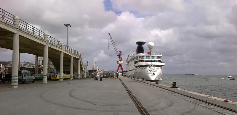 DAPHNE Passenger Ship IMO 5282627 photo 5