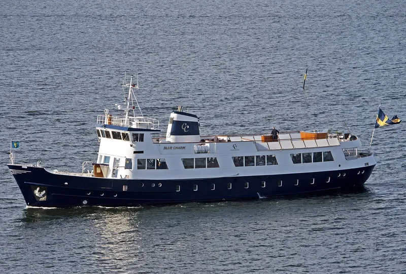 BLUE CHARM Passenger Ship IMO 5285306 photo 7