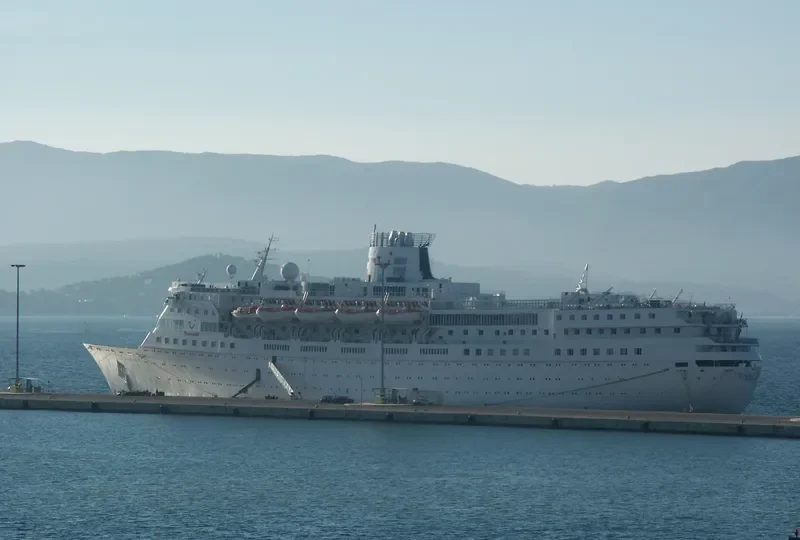 SS EMERALD Passenger Ship IMO 5312824