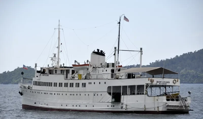 ORIENT EXPLORER Ro-Ro IMO 5333141 photo 6