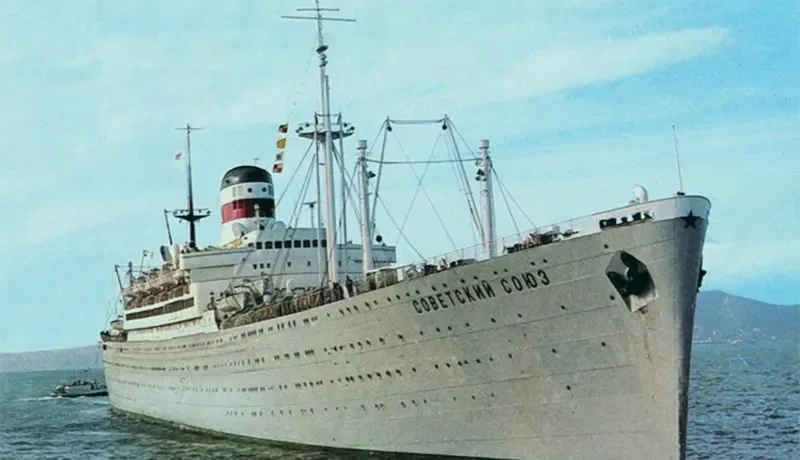 SOVETSKIY SOYUZ Passenger Ship IMO 5335993 photo 5