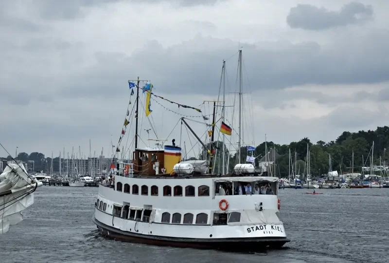STADT KIEL Passenger Ship IMO 5337771 photo 4