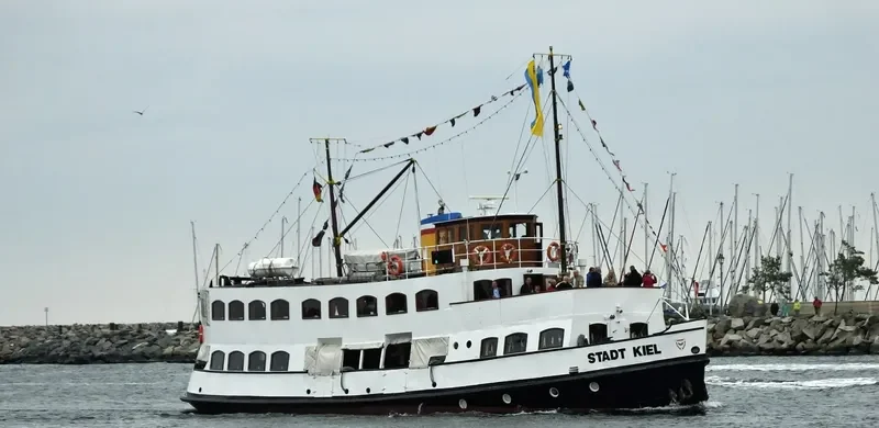 STADT KIEL Passenger Ship IMO 5337771 photo 8