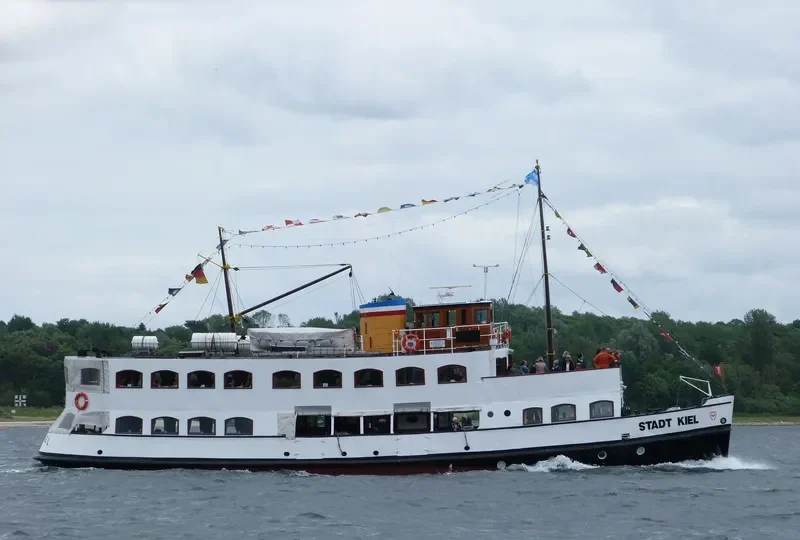 STADT KIEL Passenger Ship IMO 5337771 photo 9