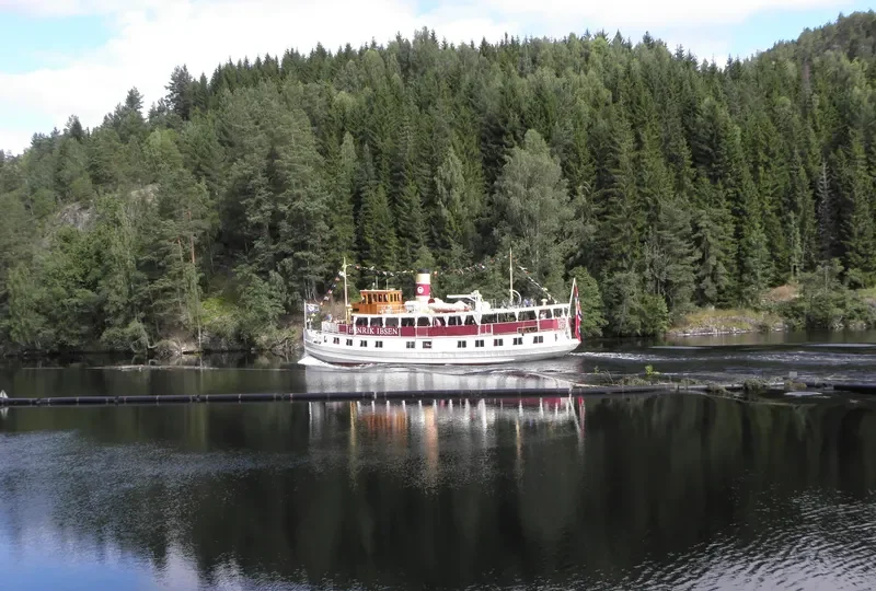 HENRIK IBSEN Passenger Ship IMO 5342673 photo 7