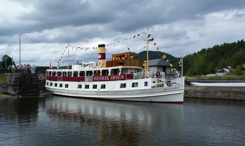 HENRIK IBSEN Passenger Ship IMO 5342673 photo 10
