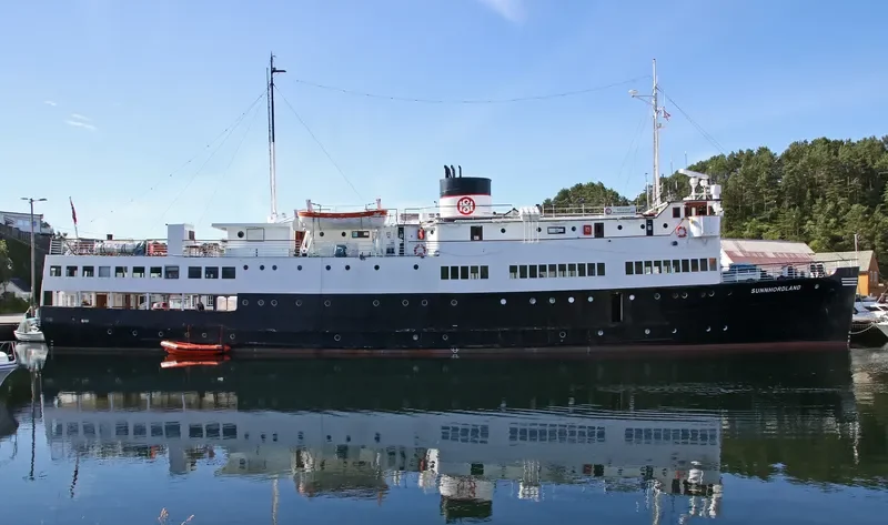 SUNNHORDLAND Passenger Ship IMO 5345065 photo 3