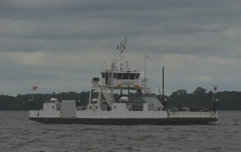 QUINTE LOYALIST Passenger Ship IMO 5358062