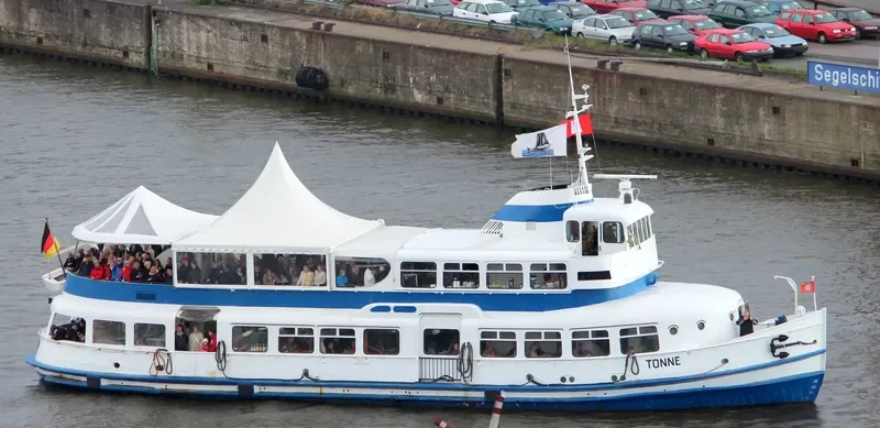 TONNE Passenger Ship IMO 5364695 photo 9