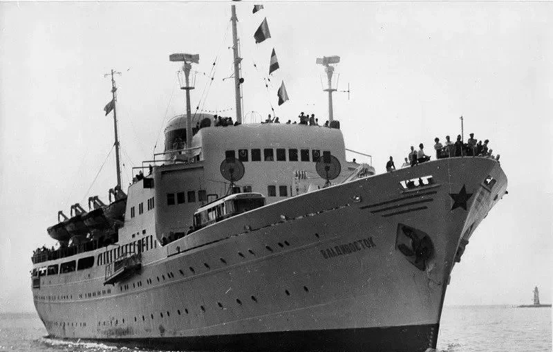 PRIAMURYE Passenger Ship IMO 5383029 photo 3