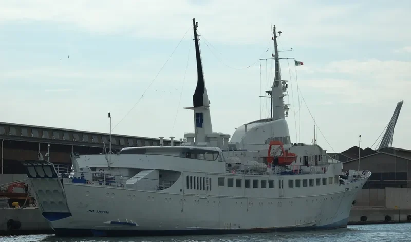 FAVOLA A VENEZIA Ro-Ro IMO 5389798 photo 9