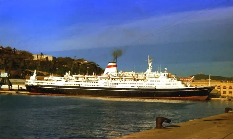 FRANK Passenger Ship IMO 5415901 photo 7