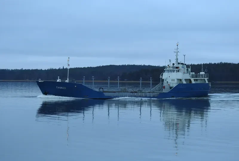 AALTO Tanker IMO 5422203 photo 2