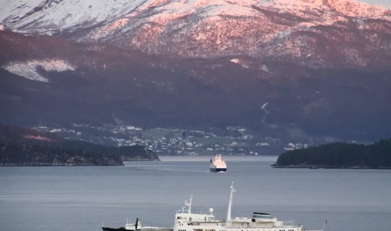 LOFOTEN Passenger Ship IMO 5424562 photo 3