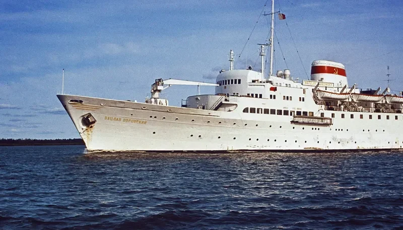 VATSLAV VOROVSKIY Passenger Ship IMO 5429407 photo 2