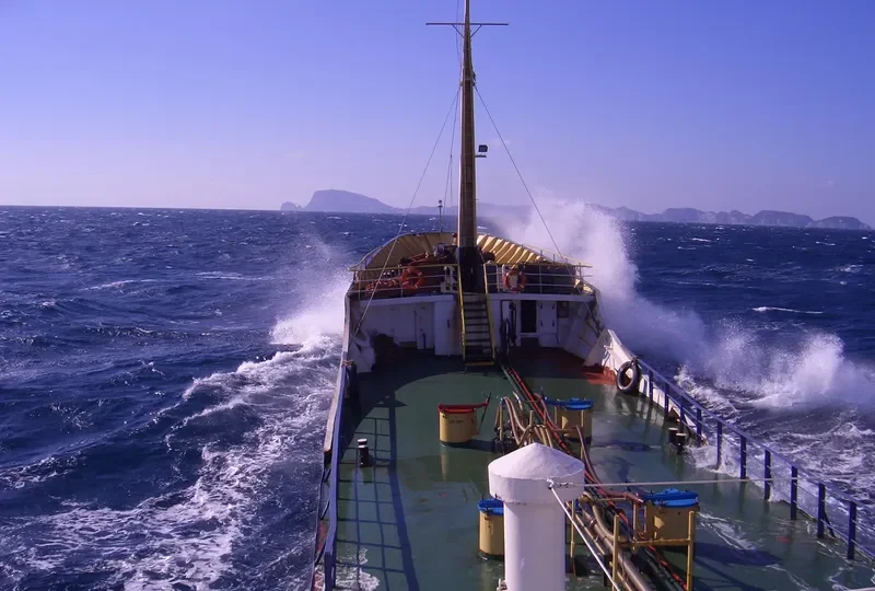 VETOR QUINTO Tanker IMO 6360696 photo 9
