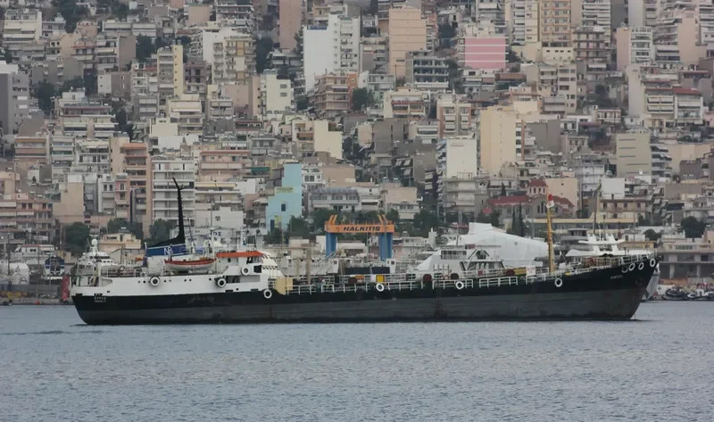 SERENA Tanker IMO 6400343 photo 8