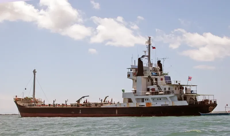 SRIVICHAI NAVEE Tanker IMO 6404301