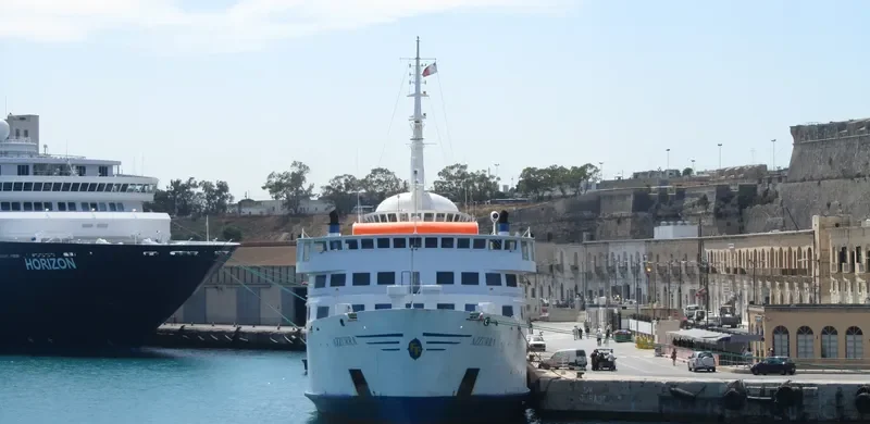 AZZURRA Ro-Ro IMO 6406373 photo 8