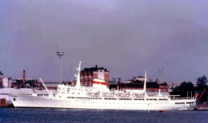 KUBAN Passenger Ship IMO 6415207 photo 2