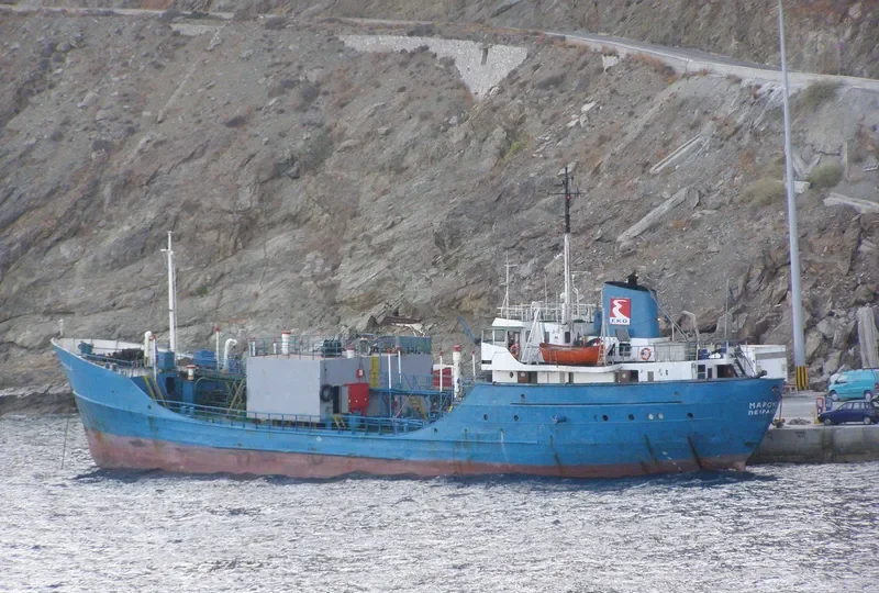 MAROULA Tanker IMO 6415879 photo 4