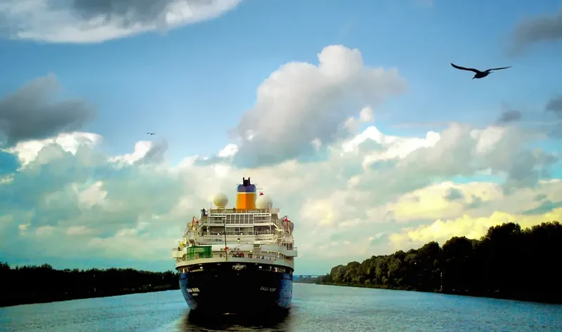 SAGA ROSE Passenger Ship IMO 6416043 photo 7