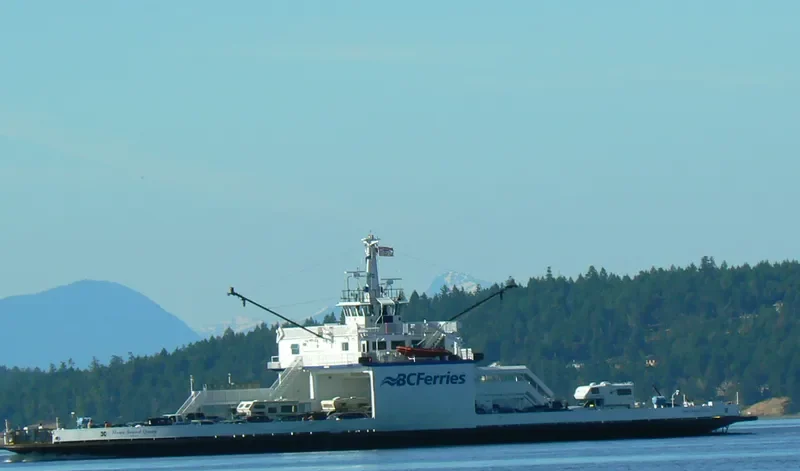 HOWE SOUND QUEEN Ro-Ro IMO 6418546 photo 5