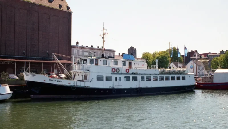 BE SCHUITJE Passenger Ship IMO 6501159