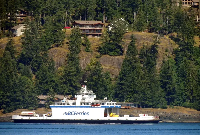 POWELL RIVER QUEEN Ro-Ro IMO 6515796 photo 3