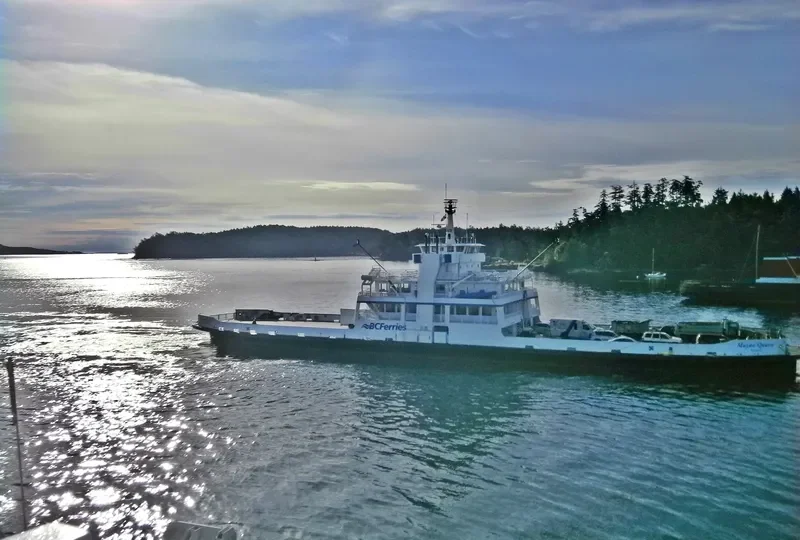 MAYNE QUEEN Ro-Ro IMO 6522567 photo 6