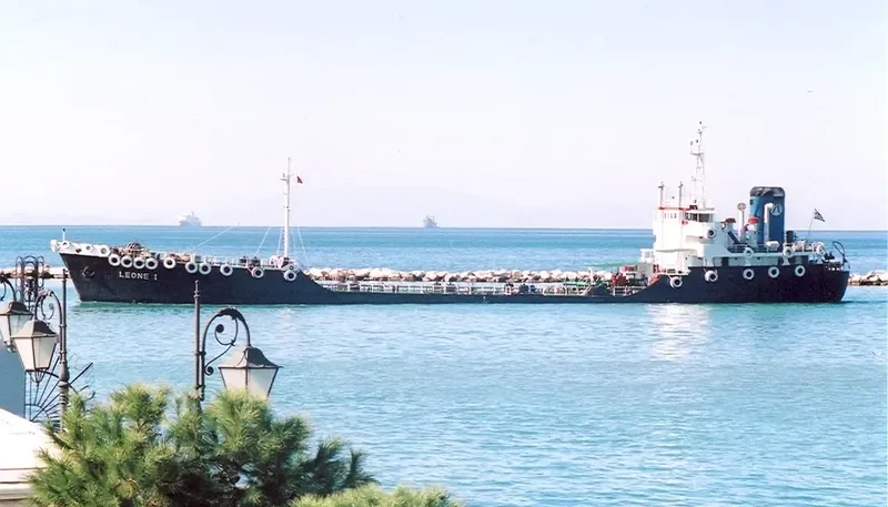 INVICTUS Tanker IMO 6604286 photo 7