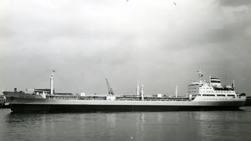 NOVOTSAK 3 Tanker IMO 6604822