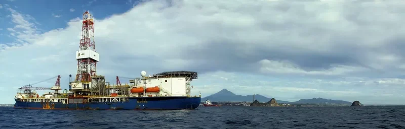 DISCOVERER General Cargo IMO 6608608 photo 2