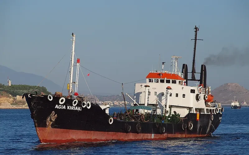 AGIA KYRIAKI Tanker IMO 6700901 photo 7