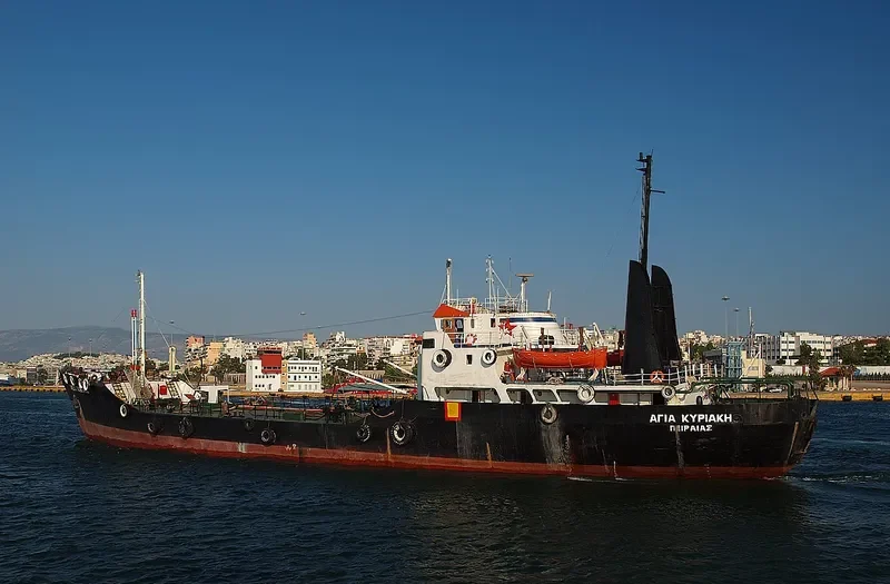 AGIA KYRIAKI Tanker IMO 6700901 photo 9