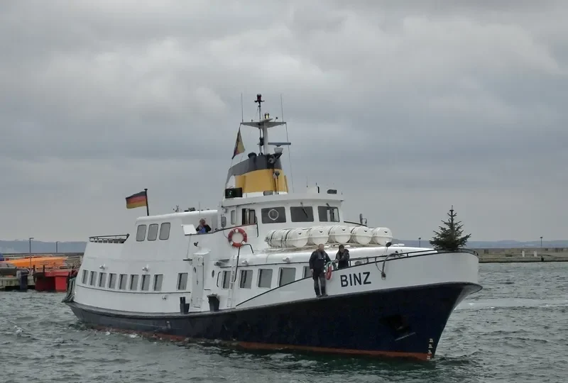 BINZ Passenger Ship IMO 6801822