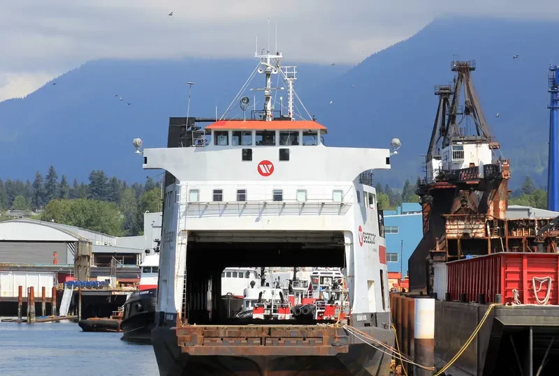 SEASPAN DORIS Ro-Ro IMO 6801925 photo 2