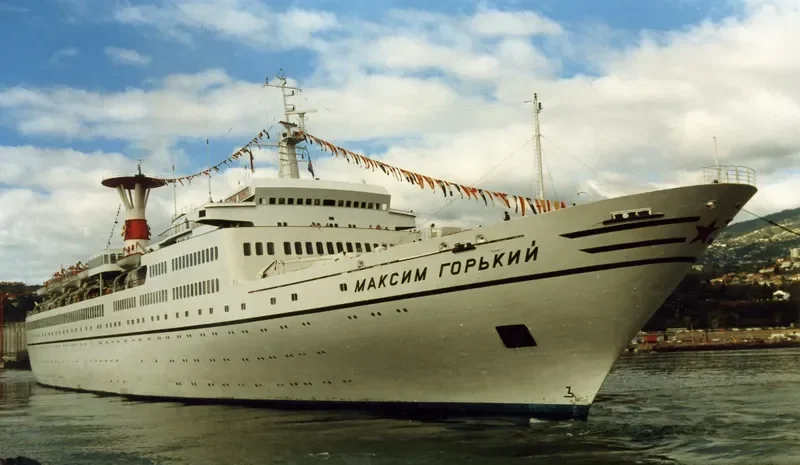 MAXIM M Passenger Ship IMO 6810627 photo 9