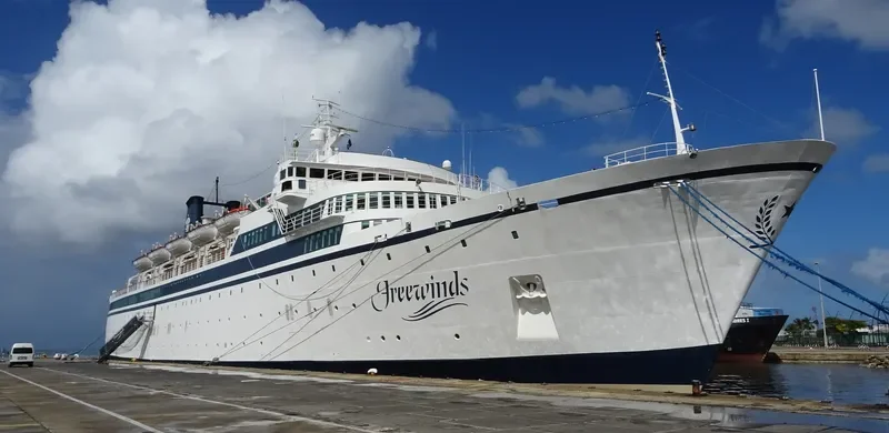 FREEWINDS Passenger Ship IMO 6810811