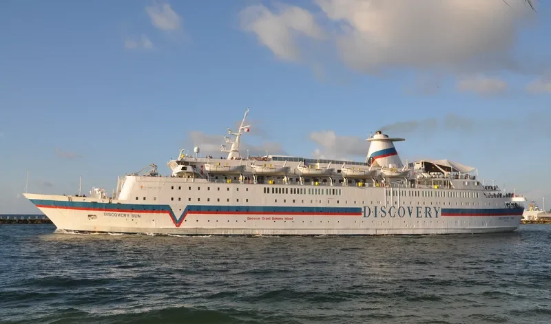 DISCOVERY SUN Ro-Ro IMO 6815158 photo 8