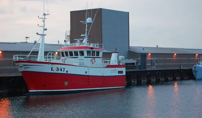 PETER FISKER Fishing Vessel IMO 6900496 photo 4